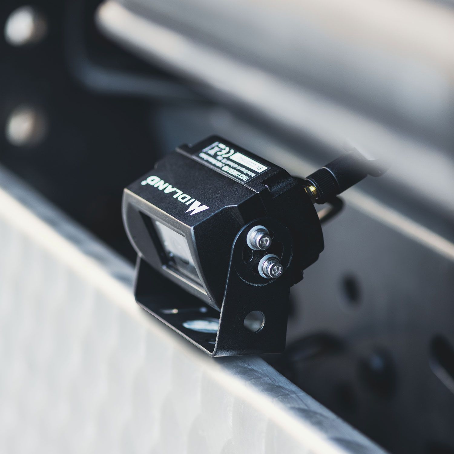Midland Truck Guardian Pro Wireless Dash Cam 