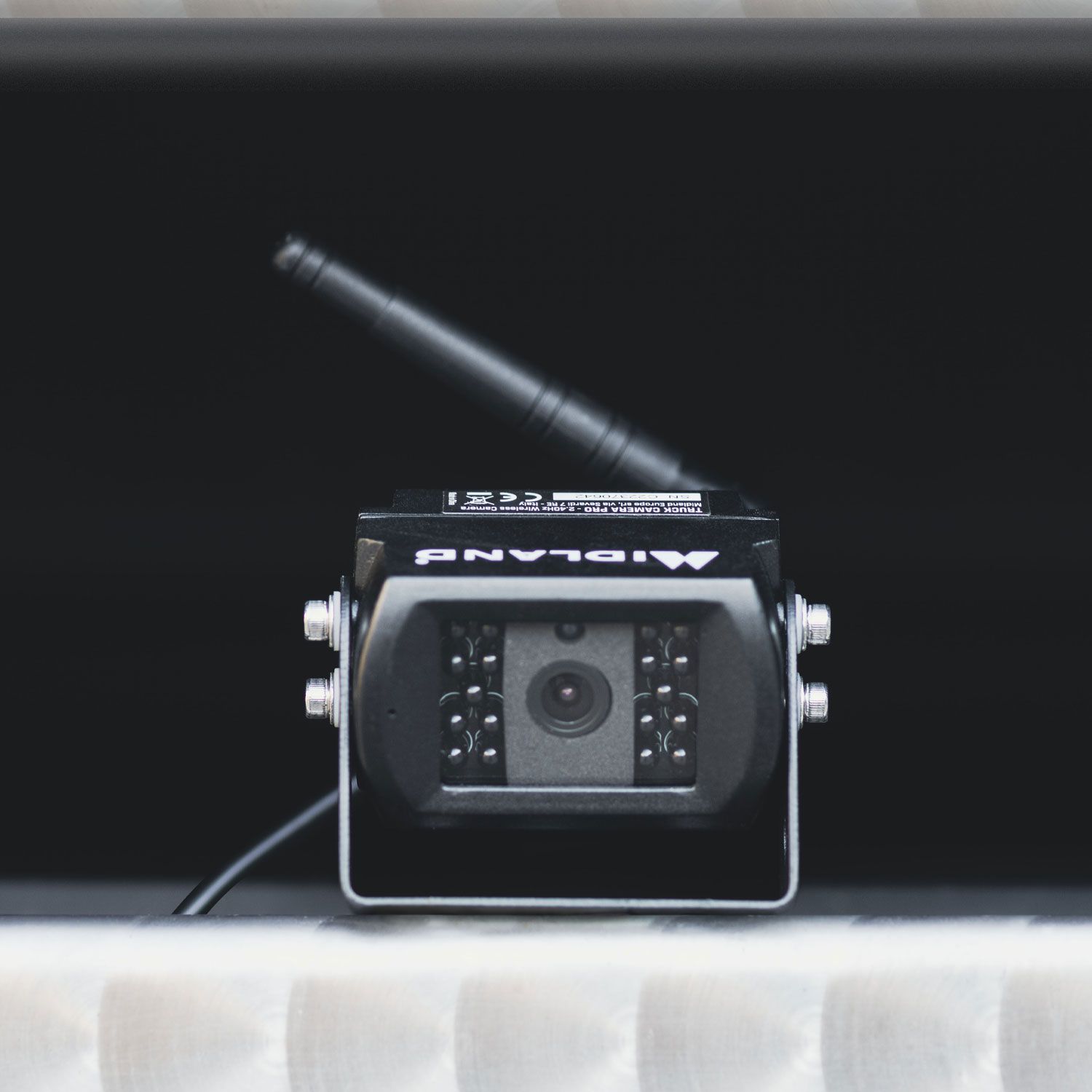 Midland Truck Guardian Pro Wireless Dash Cam 